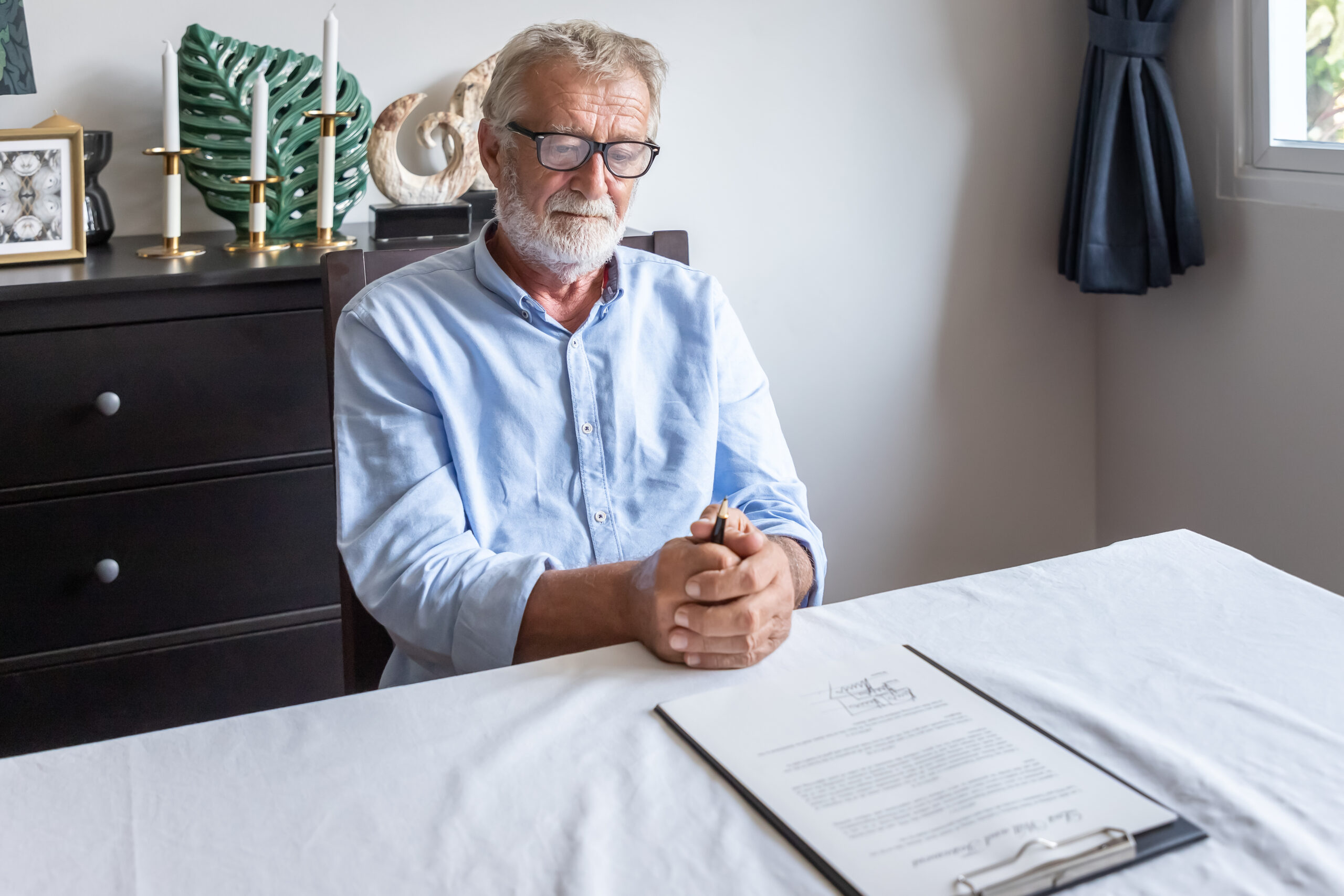 Senior Gentlement Signing Estate Planning Documents in Charleston South Carolina