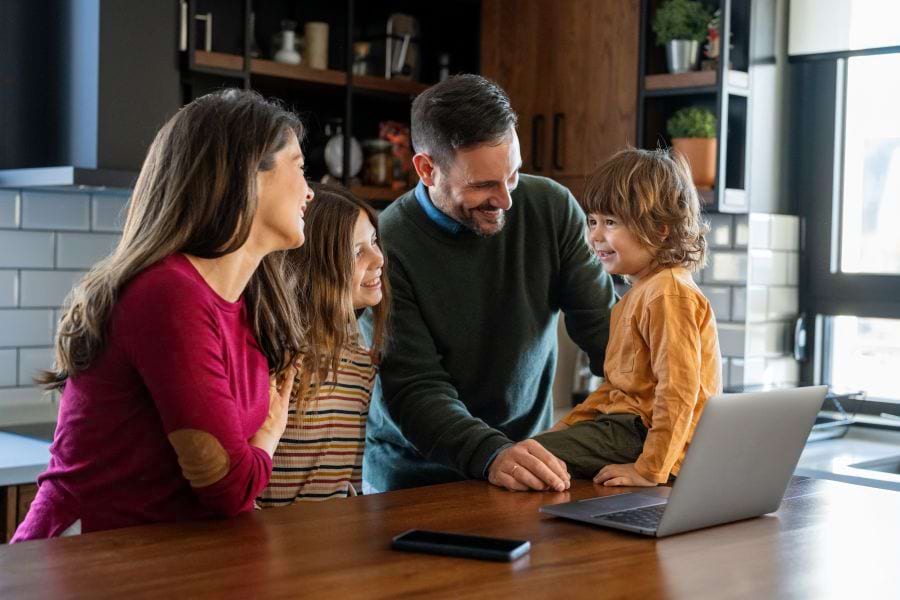 Estate planning for minor children meeting with lawyer